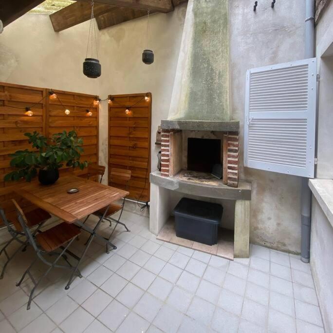 Appartement Charmant Hypercentre Avec Patio Prive Et Parking Орлеан Екстериор снимка